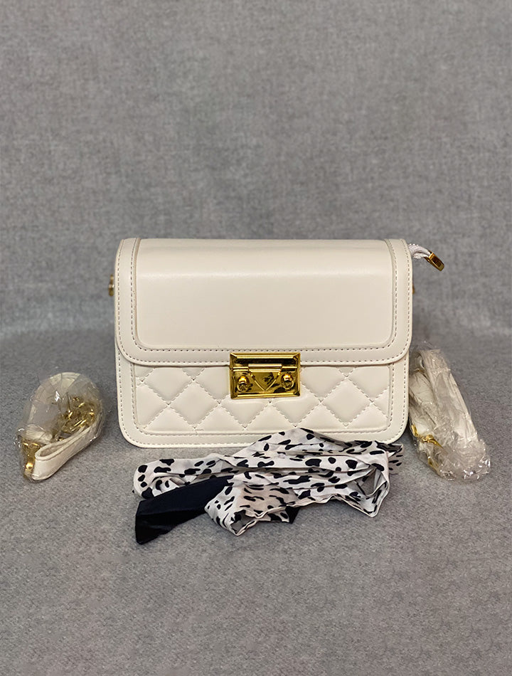 Quilted off-white shoulder Handbag